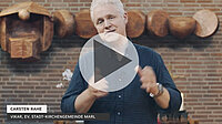 Ein eingebettetes Video von Carsten Raabe, einem deutschen Vikar, der spricht.